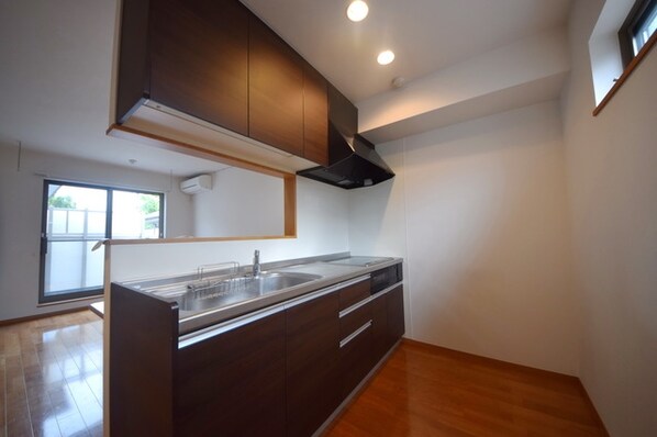 パラディ成城の物件内観写真